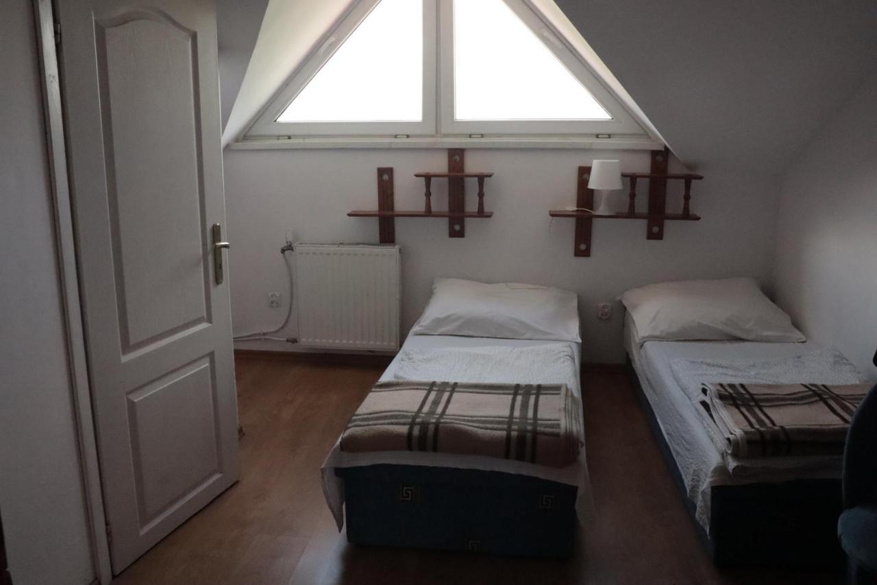 Dom Wczasowy Pod Weska Korbielów Exterior foto